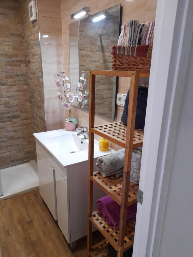 Atico Isaac Albeniz Apartment ลาปีเนดา ภายนอก รูปภาพ