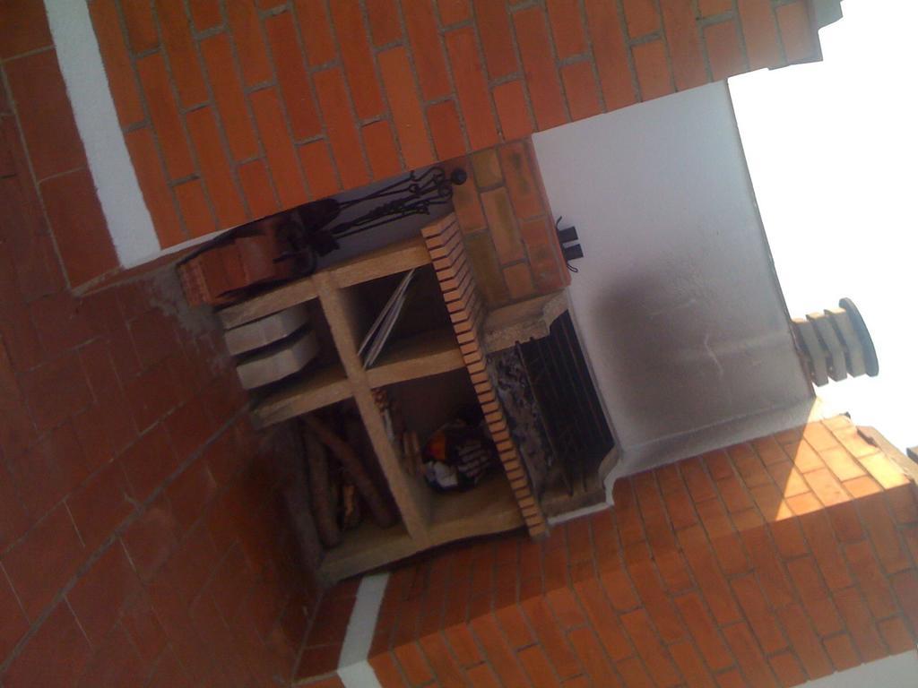 Atico Isaac Albeniz Apartment ลาปีเนดา ห้อง รูปภาพ